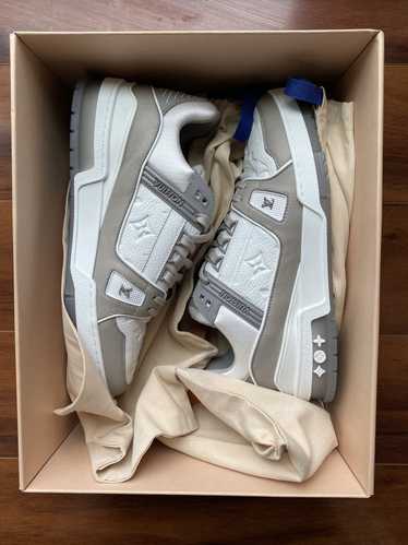 Louis Vuitton LV Trainer Sneaker Beige. Size 08.5