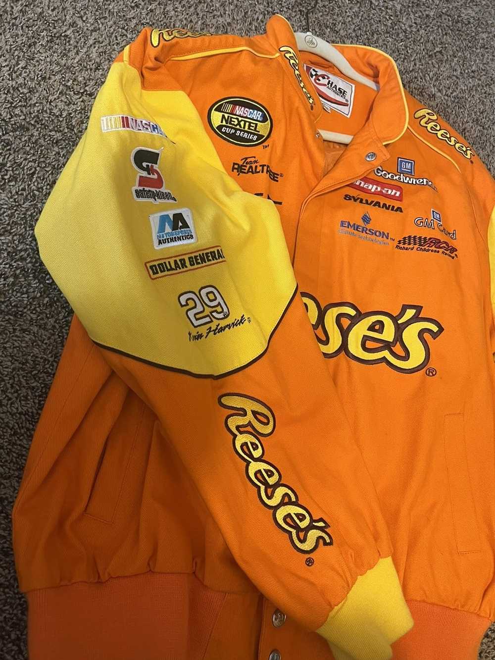 Chase Authentics × NASCAR Reese’s Kevin Harvick N… - image 4