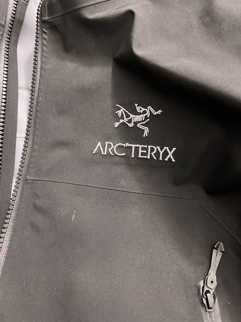 Arc'Teryx Long Black Raincoat - image 3