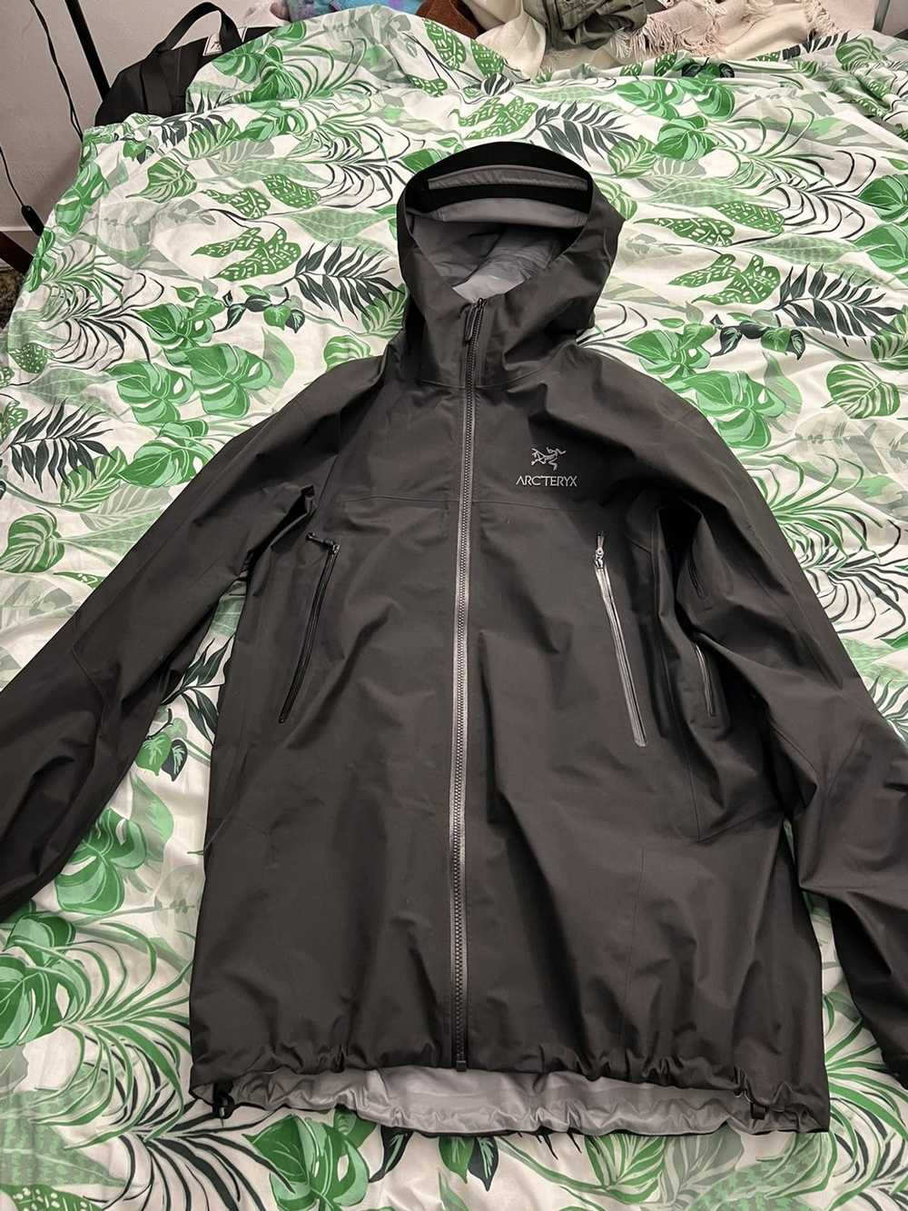 Arc'Teryx Long Black Raincoat - image 4