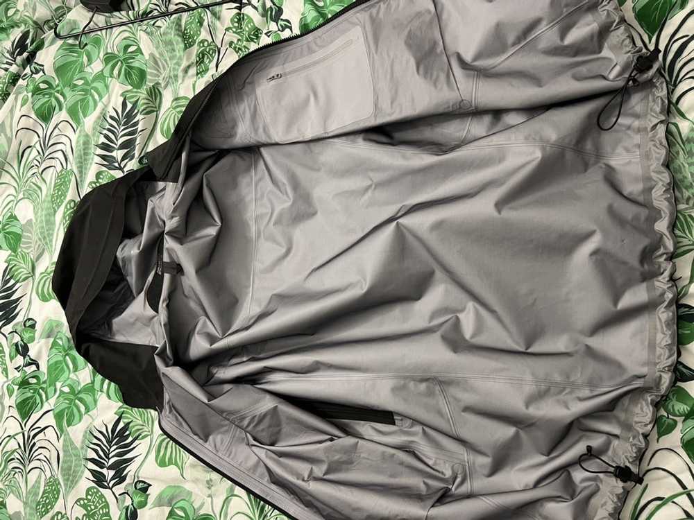 Arc'Teryx Long Black Raincoat - image 8