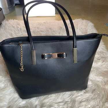 Other Black and Gold Shoulder Bag - image 1