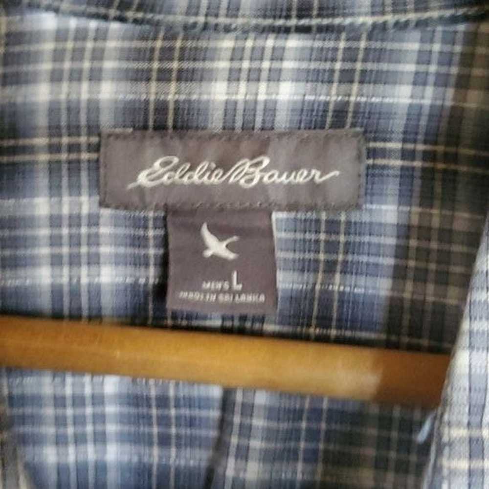 Eddie Bauer Eddie Bauer Classic Fit Casual Snap B… - image 4