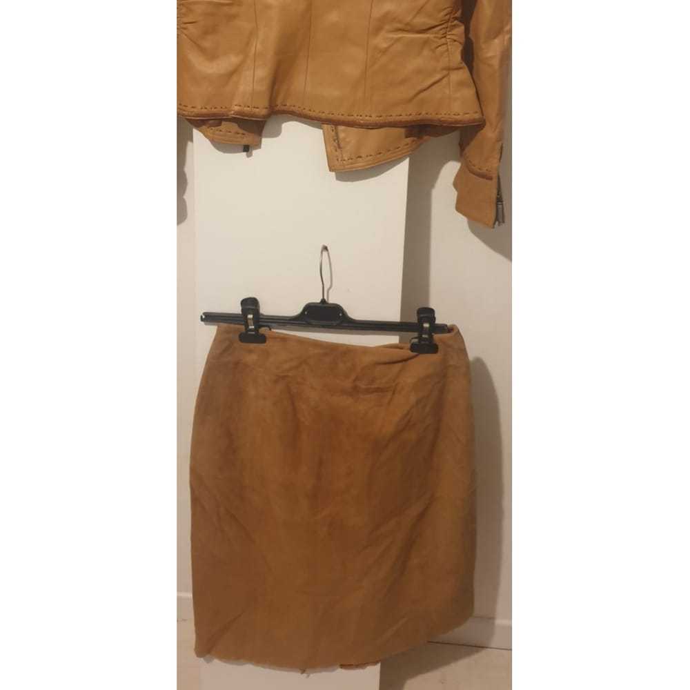 Salvatore Ferragamo Leather mid-length skirt - image 3