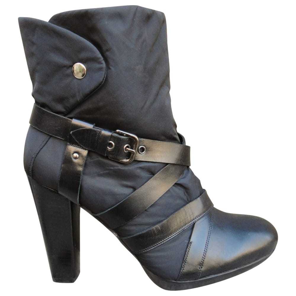 Stuart Weitzman Leather buckled boots - image 1