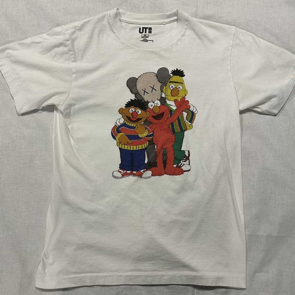 Kaws × Uniqlo KAWS x Uniqlo x Sesame Street Group… - image 2