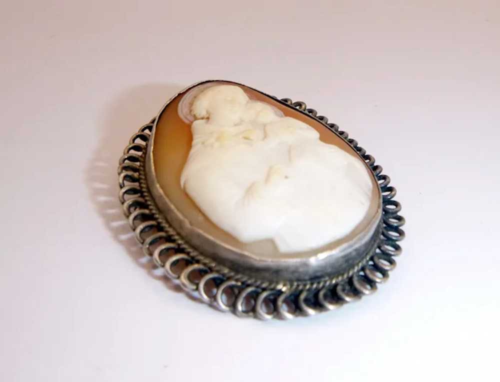 Antique Shell Cameo of Saint Francis and Baby Jes… - image 2