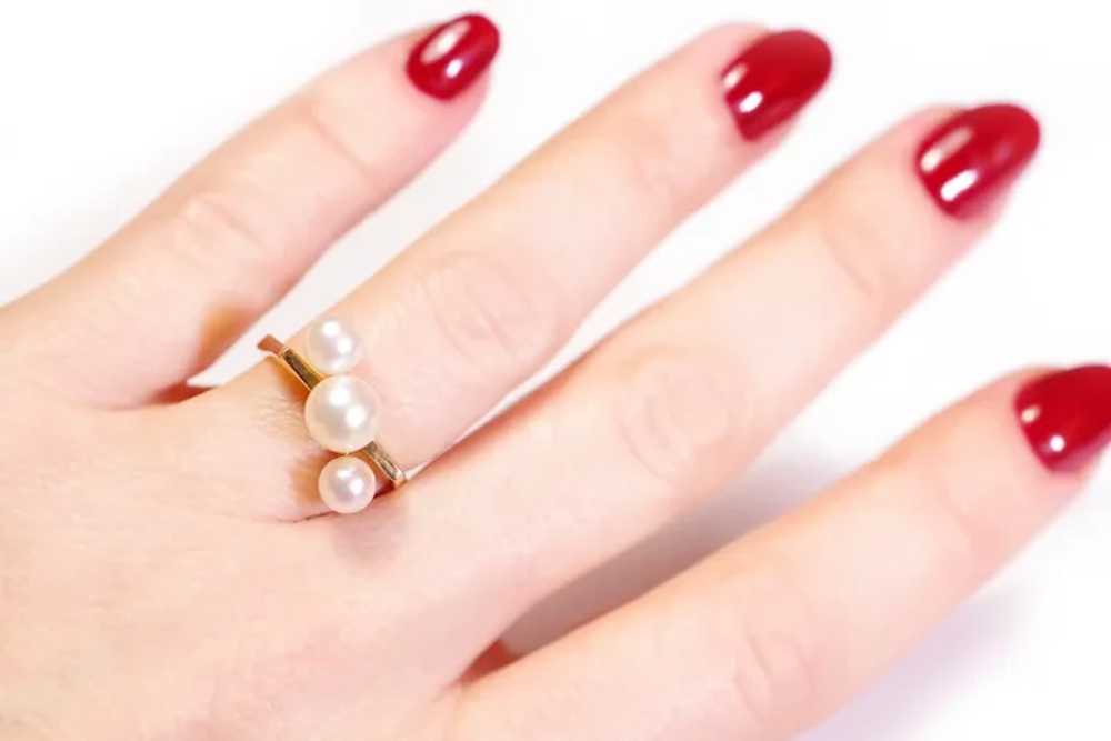 Modernist pearl ring in 18k gold, geometric ring,… - image 5