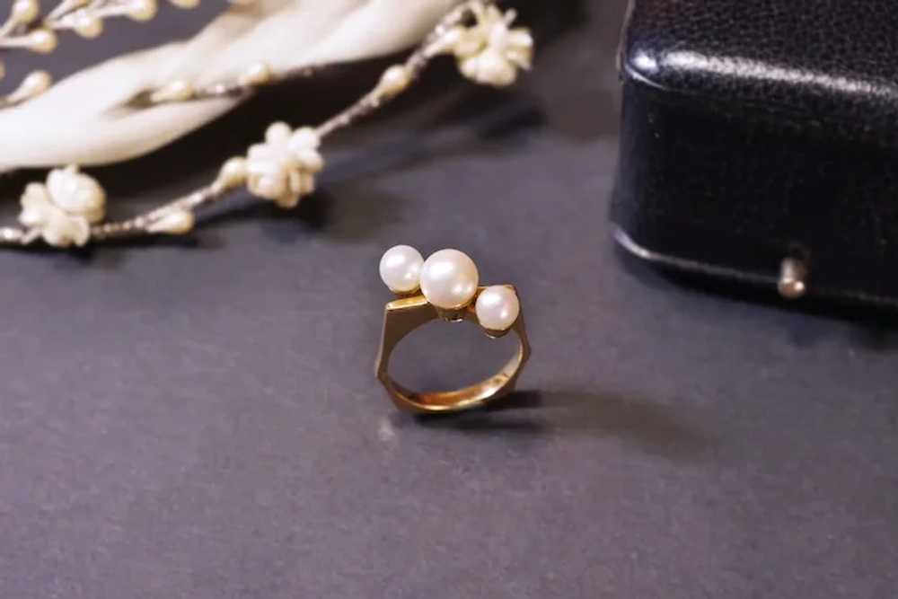 Modernist pearl ring in 18k gold, geometric ring,… - image 7