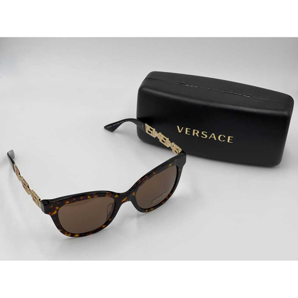 Versace Oversized sunglasses - image 7