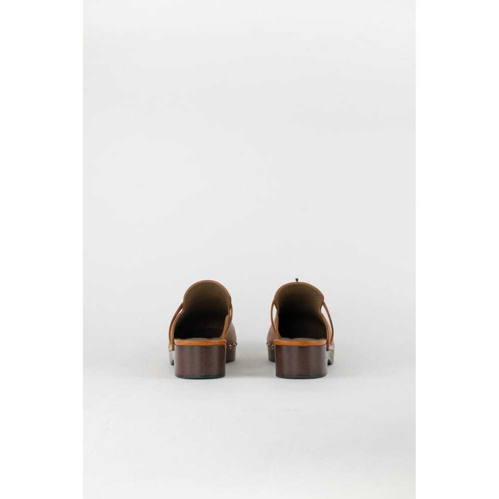 Hermès Carlotta leather mules & clogs - image 3