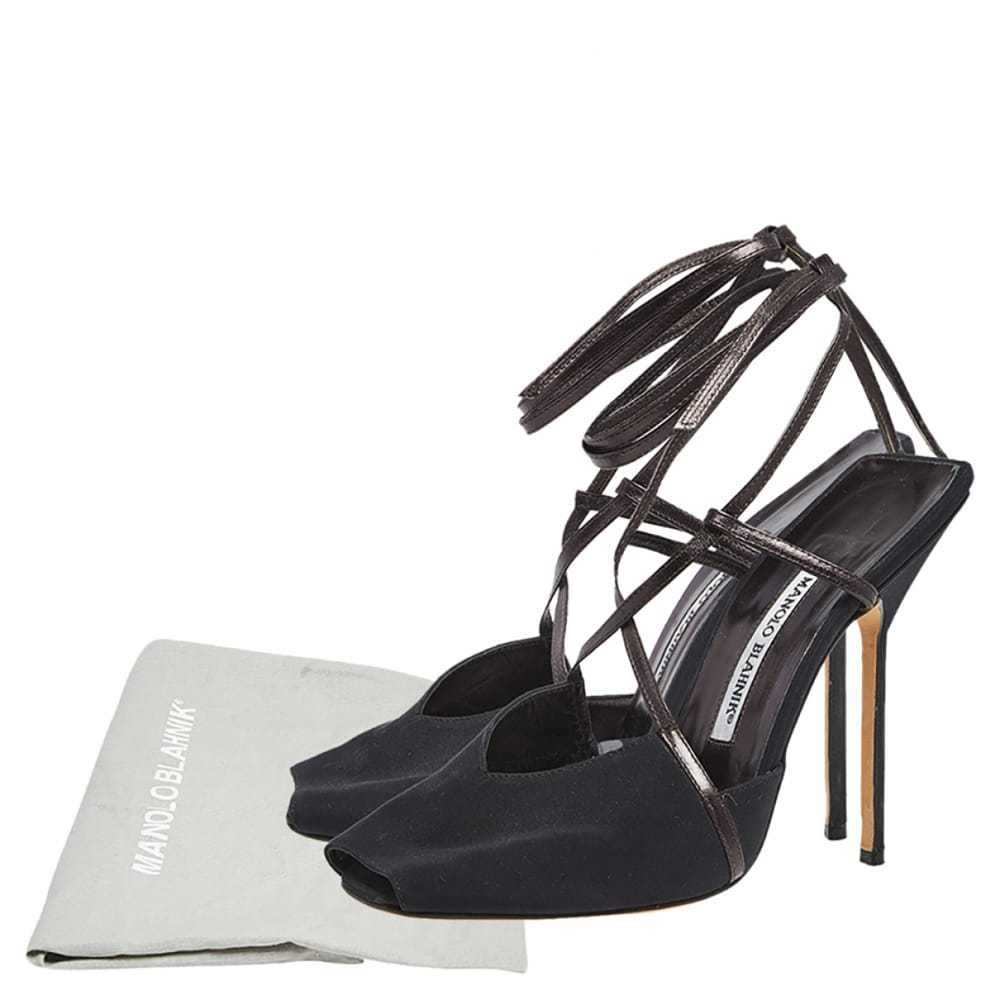 Manolo Blahnik Leather sandal - image 7