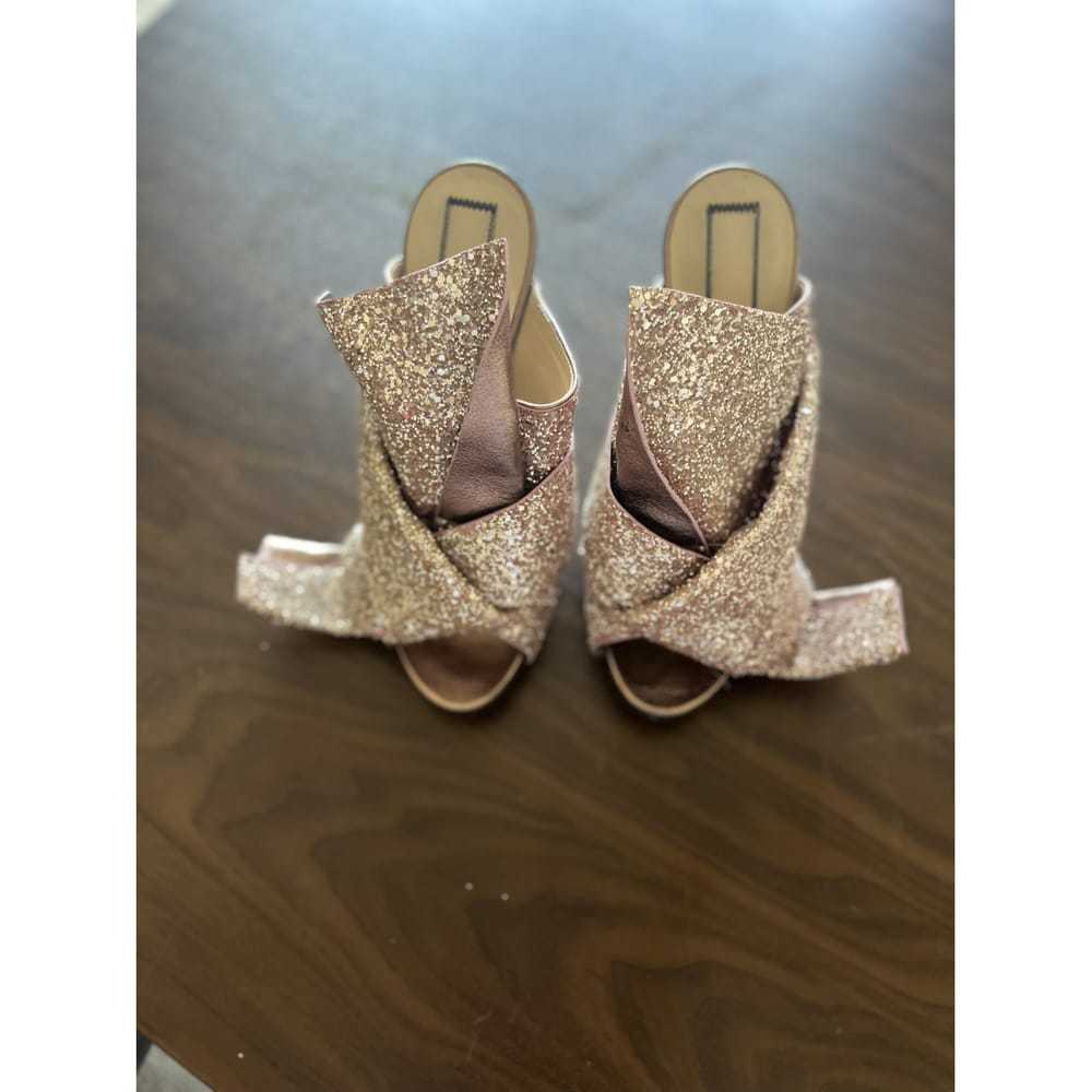 N°21 Glitter sandal - image 4