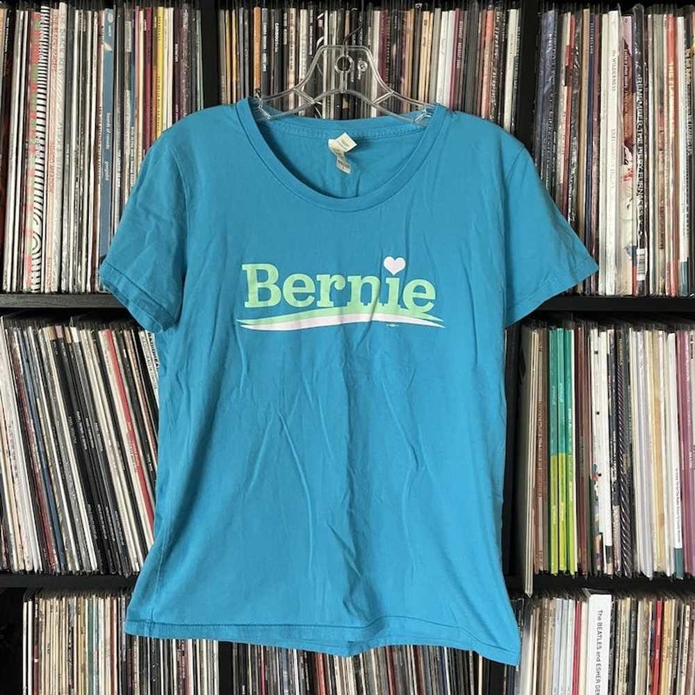 Vintage Bernie has a Heart Bernie Sanders Campaig… - image 1