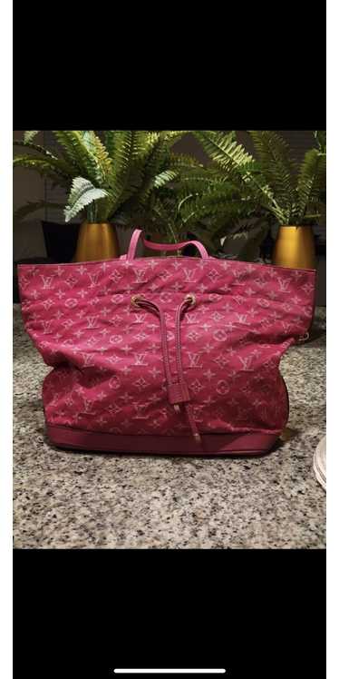 Louis Vuitton Louis Vuitton LV Shoulder Bag pink m