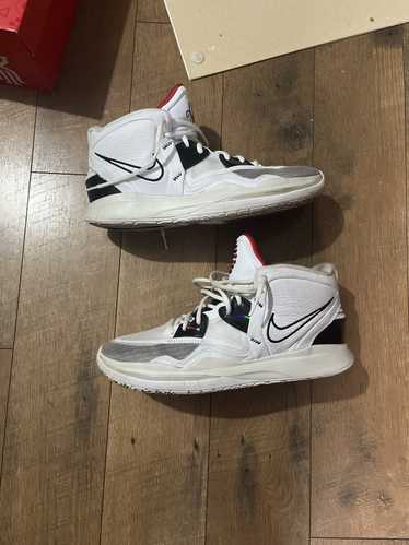 Nike Kyrie 8 Infinity Basketball Sneakers