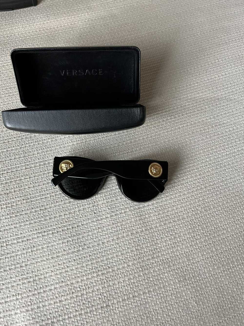 Versace Versace sunglasses - image 3