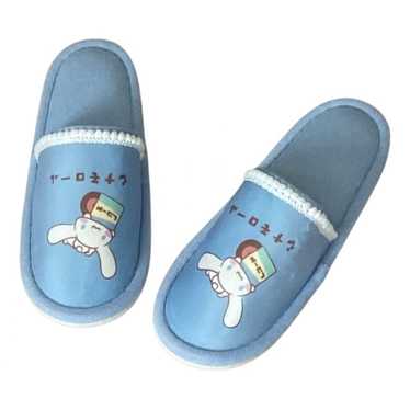 Hello Kitty Cloth sandals