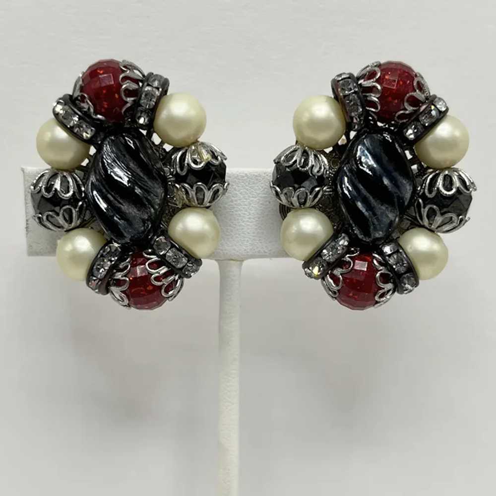 Hobé Faux Pearl, Art Glass, and Faux Pearl Clip E… - image 2