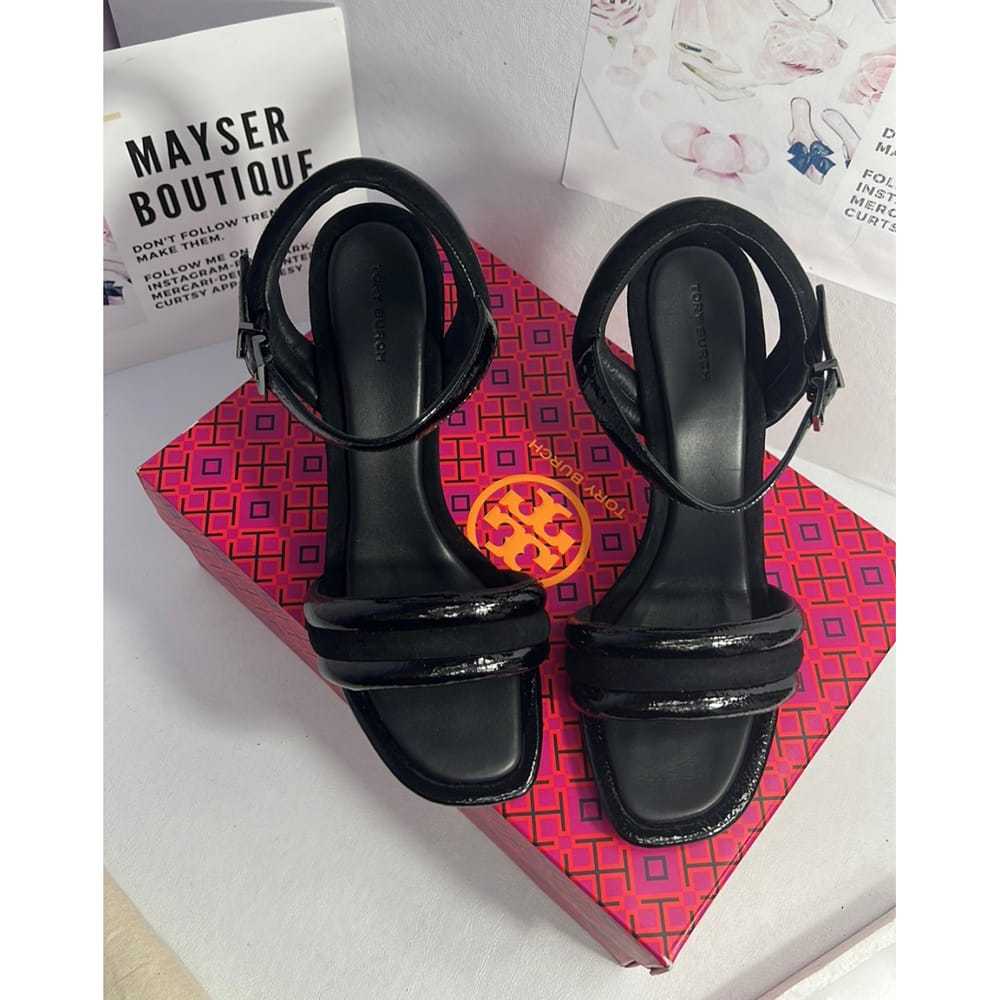 Tory Burch Patent leather sandals - image 5