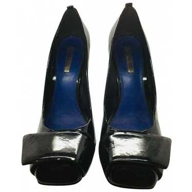 Theory Patent leather heels