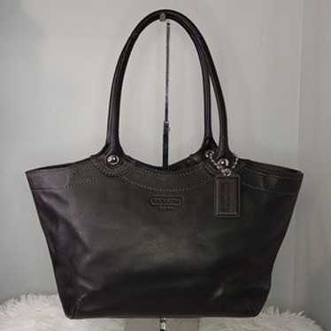 バッグ Vintage Coach Bleaker Black shoulder bag Coach Vintage Bleeker Flap Canvas /Black Leather Shoulder