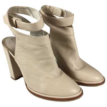 Kenneth Cole Leather ankle boots