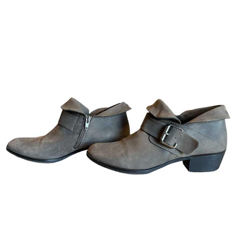 Other MeToo Grey Faux Suede Cuban Heeled Ankle Bo… - image 4