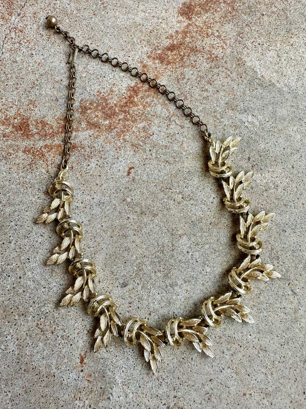 1950s BSK Gold Leaf Articulating Necklace - image 3