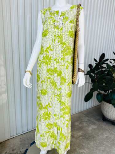 1960s Chartreuse Floral Asian Style Sleeveless Max