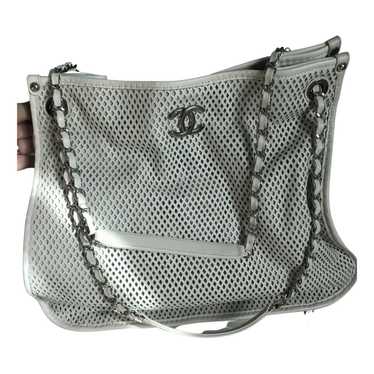 Chanel Up In The Air leather tote - image 1