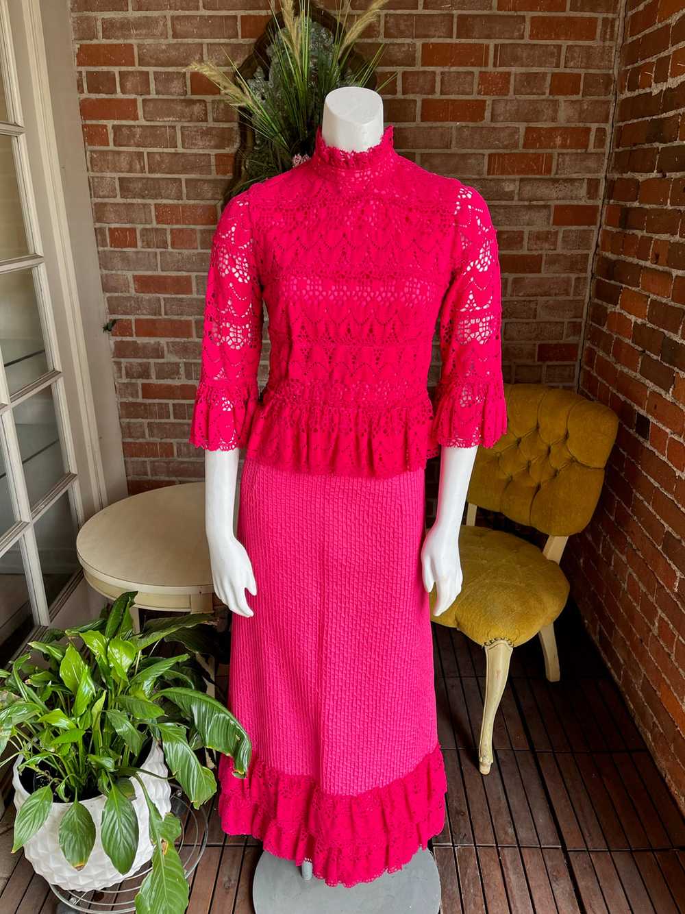 1960s Hot Pink Lace Mexican Dress - image 2