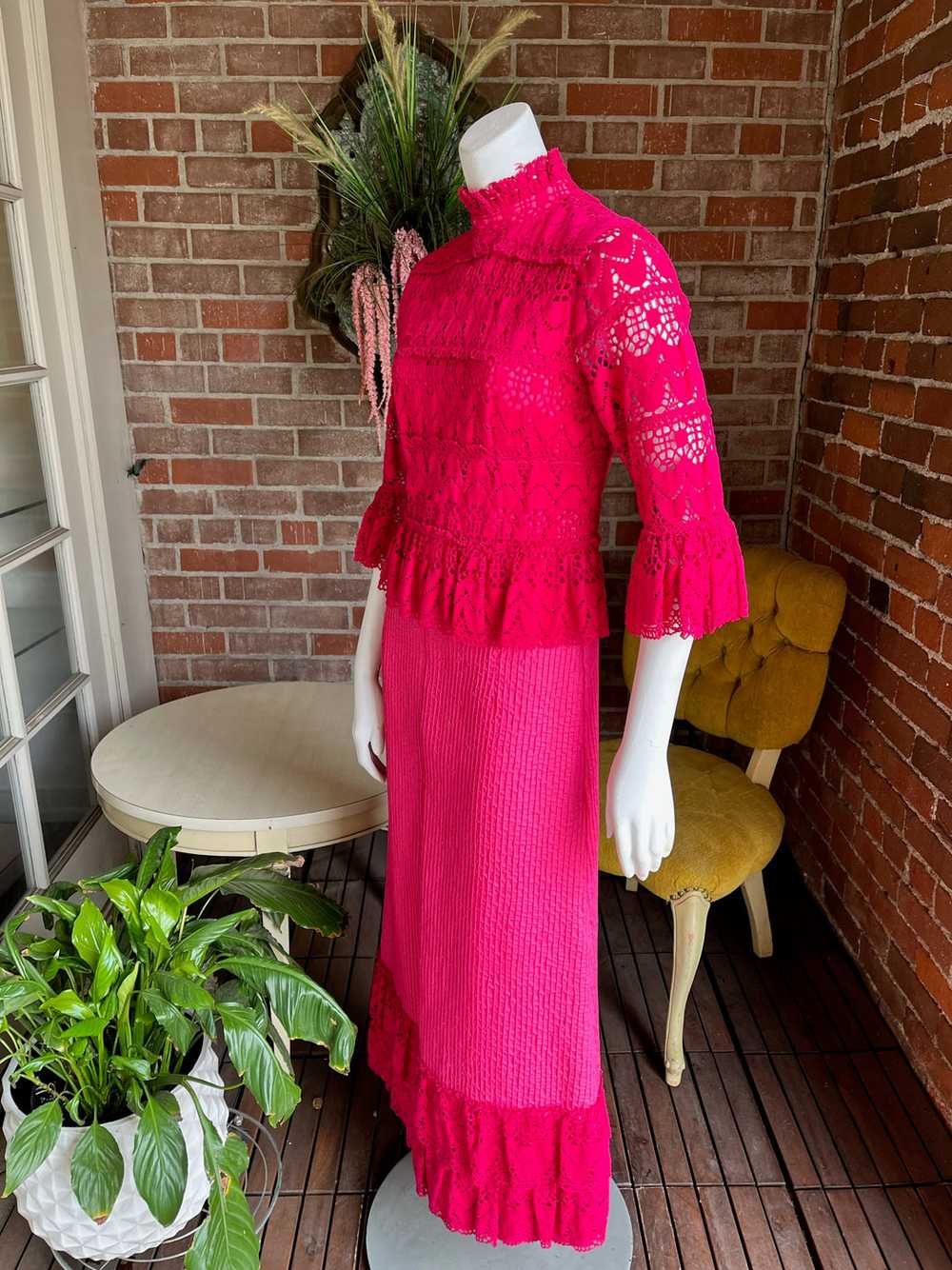1960s Hot Pink Lace Mexican Dress - image 3