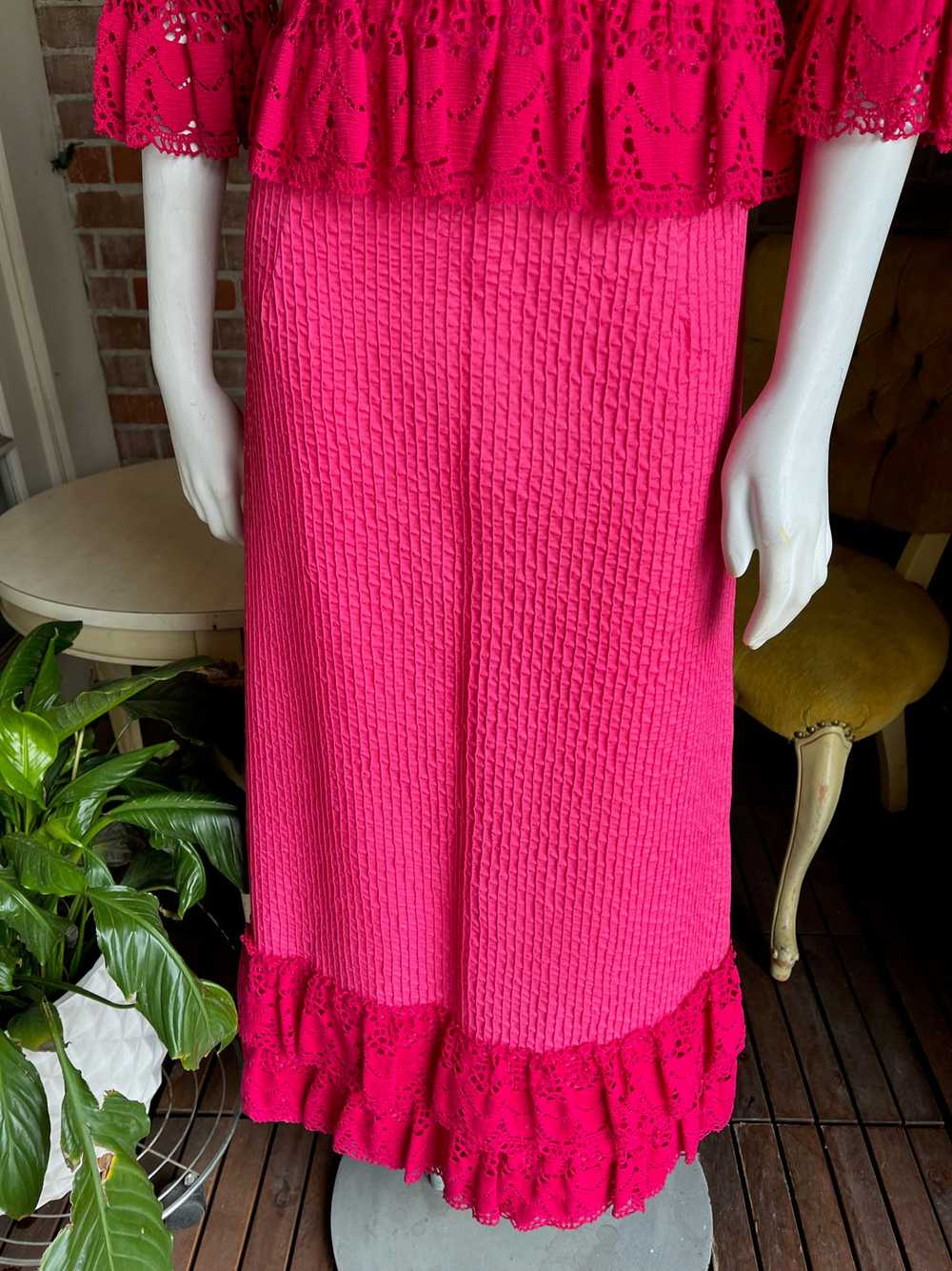 1960s Hot Pink Lace Mexican Dress - image 7