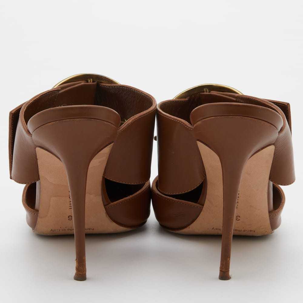 Manolo Blahnik Leather sandal - image 4