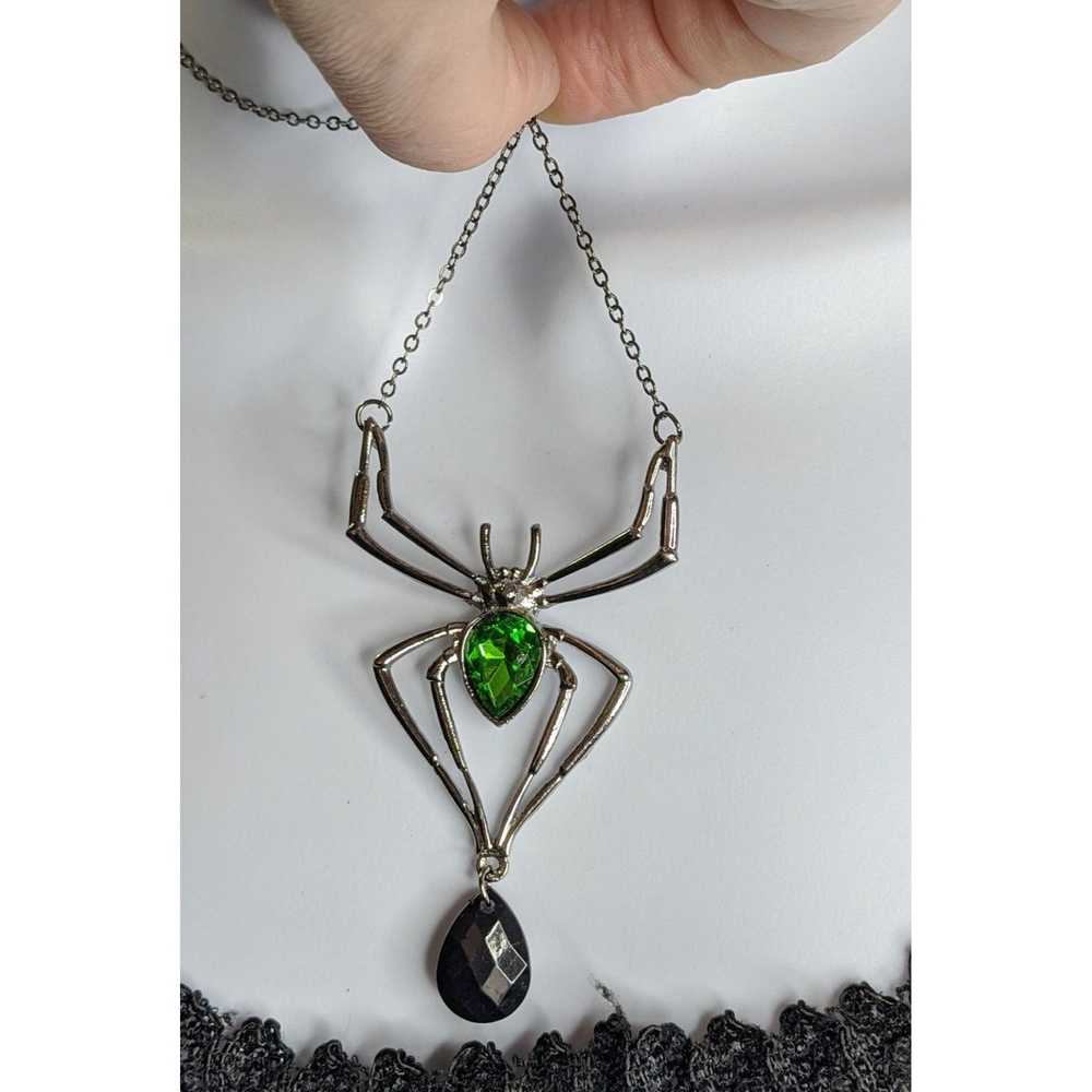 Other Green Gemmed Spider Necklace - image 4