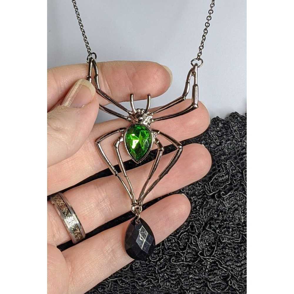 Other Green Gemmed Spider Necklace - image 5