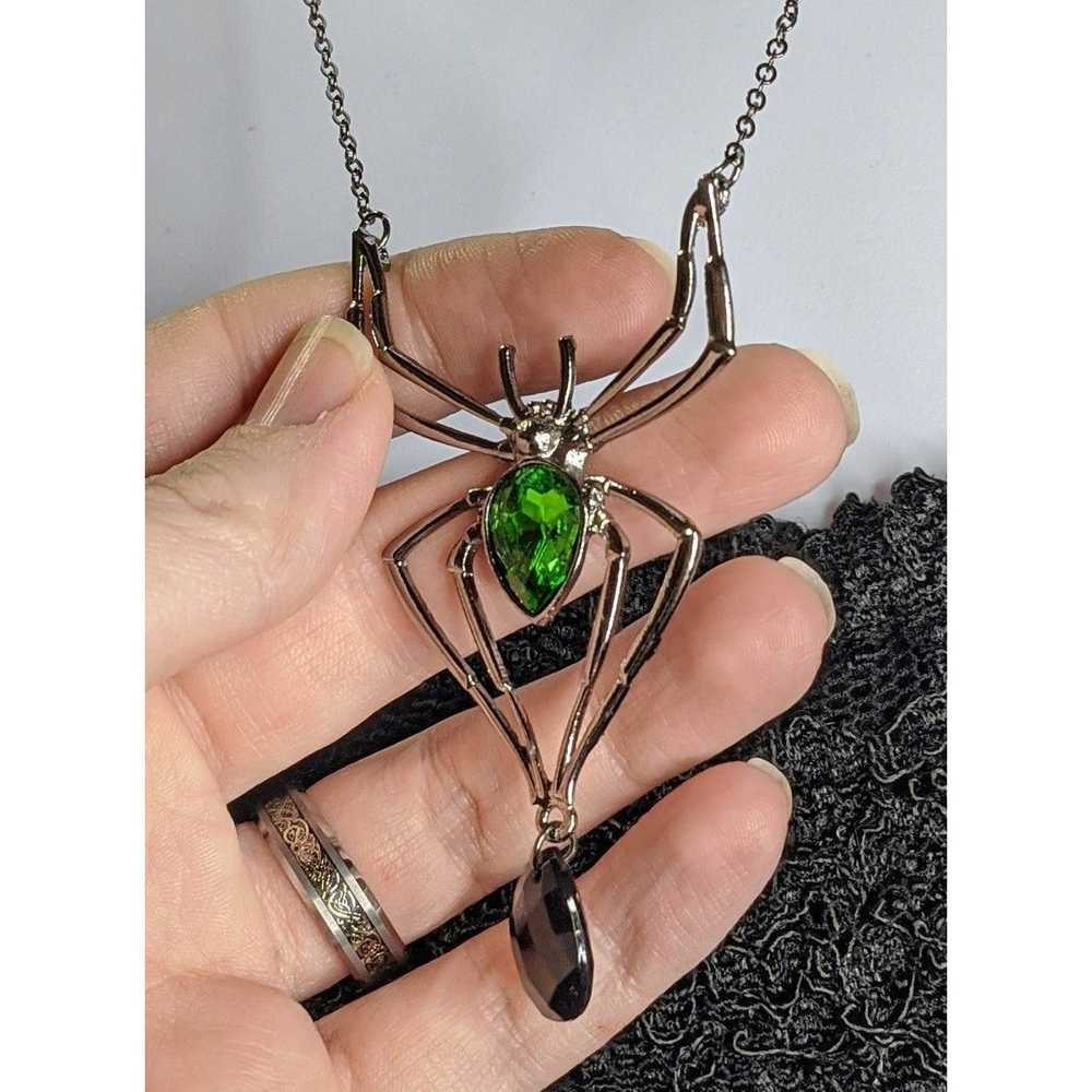 Other Green Gemmed Spider Necklace - image 6