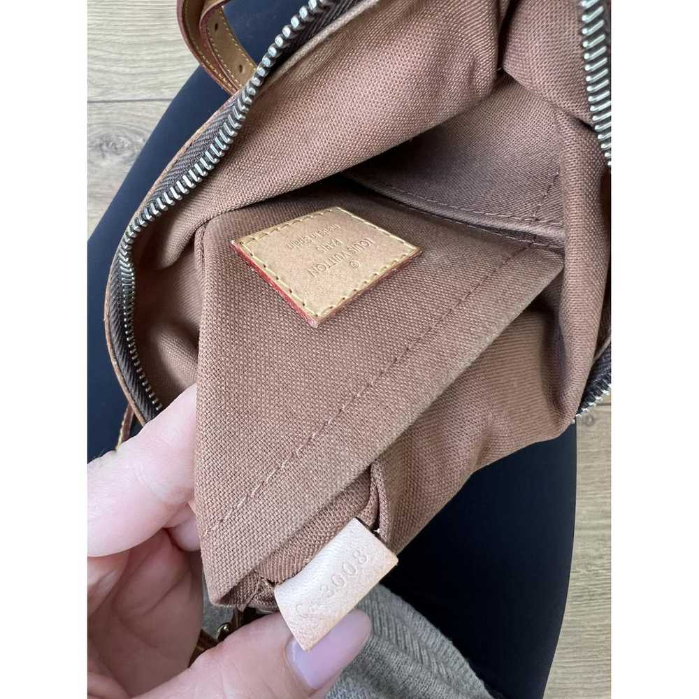 Louis Vuitton Odéon patent leather crossbody bag - image 8