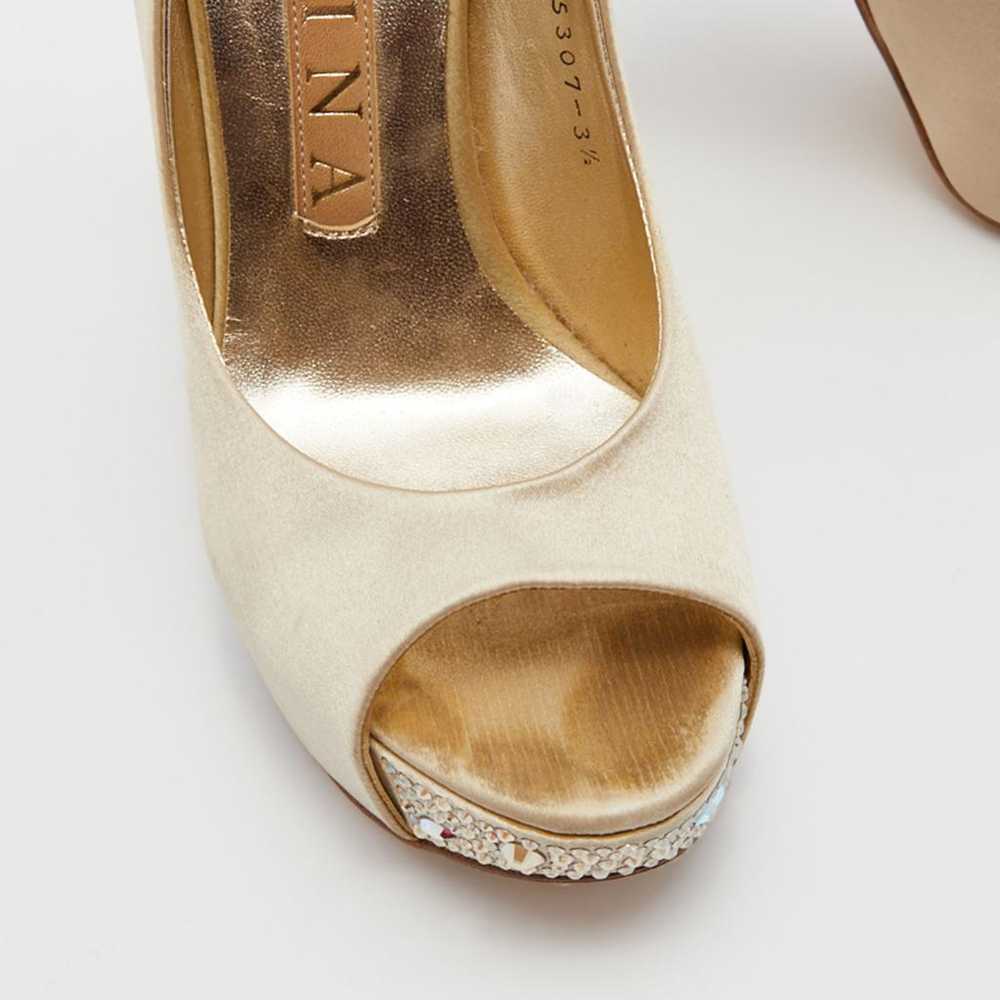 Gina Heels - image 6