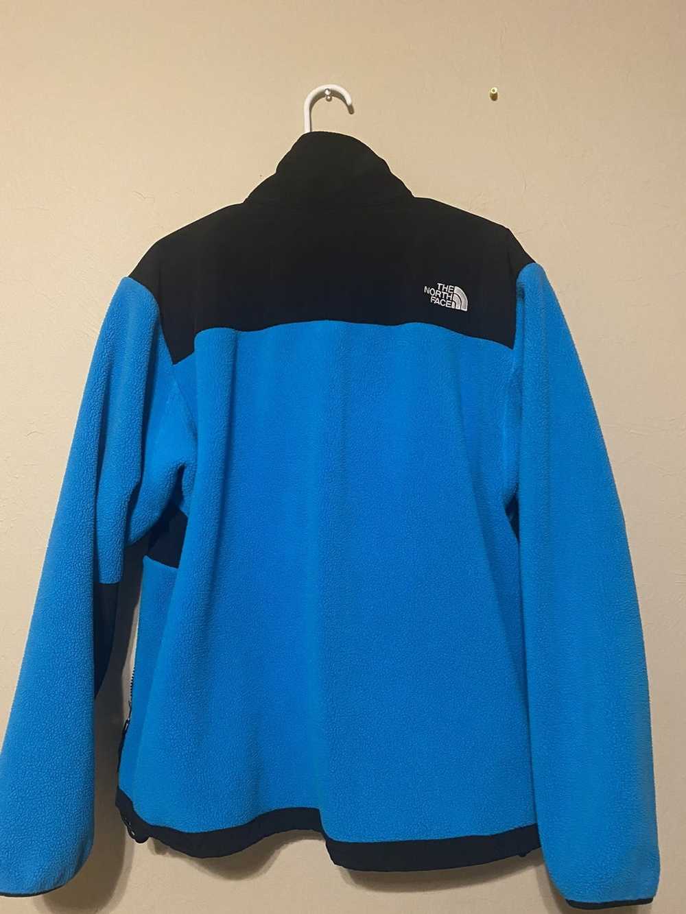 The North Face THE NORTH FACE blue fleece jacket - image 2