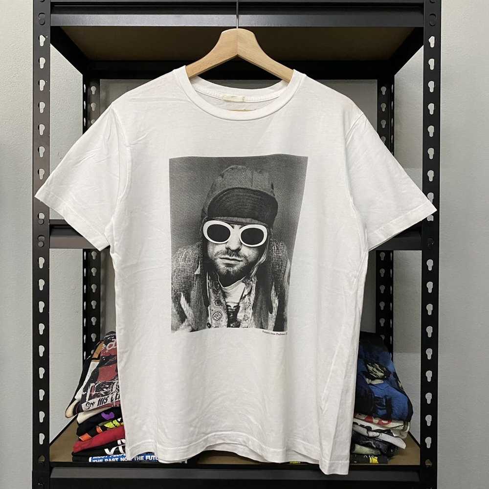 Band Tees × Streetwear × Uniqlo Kurt Cobain Tshirt - image 1