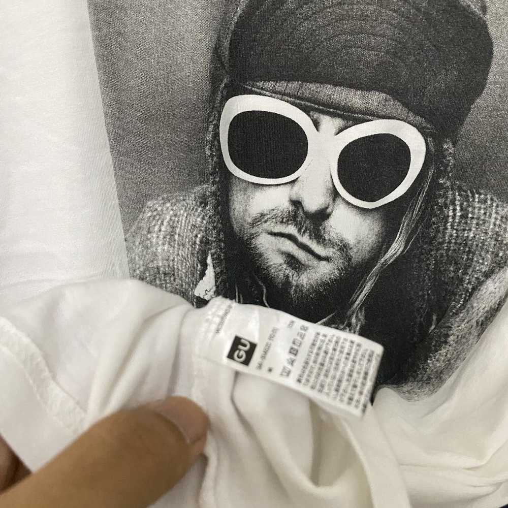 Band Tees × Streetwear × Uniqlo Kurt Cobain Tshirt - image 6