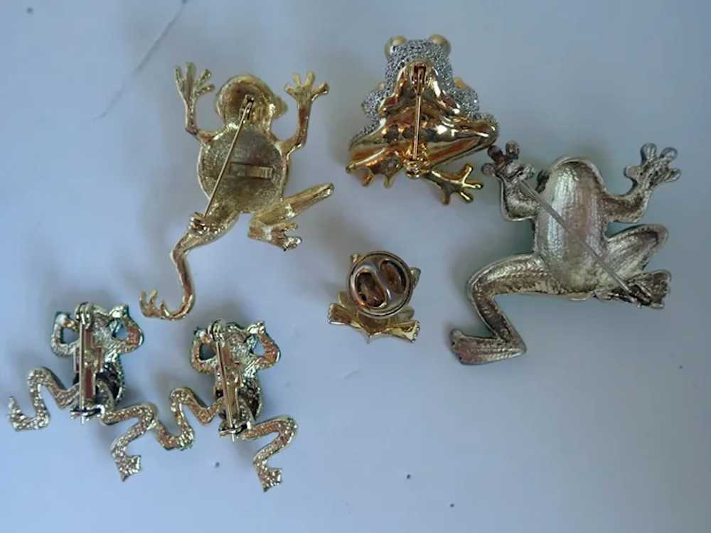 Vintage Collection Of Fabulous Frog Pin Brooches - image 7