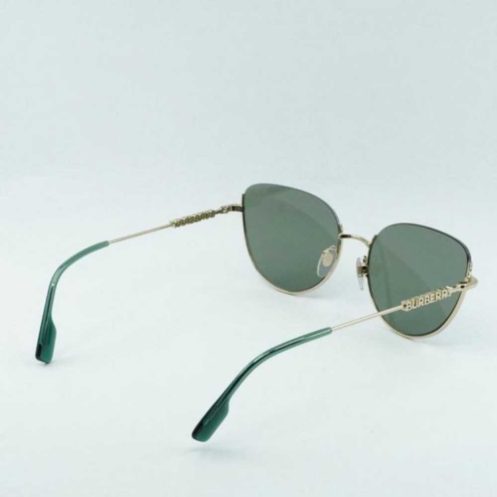 Burberry Sunglasses - image 10