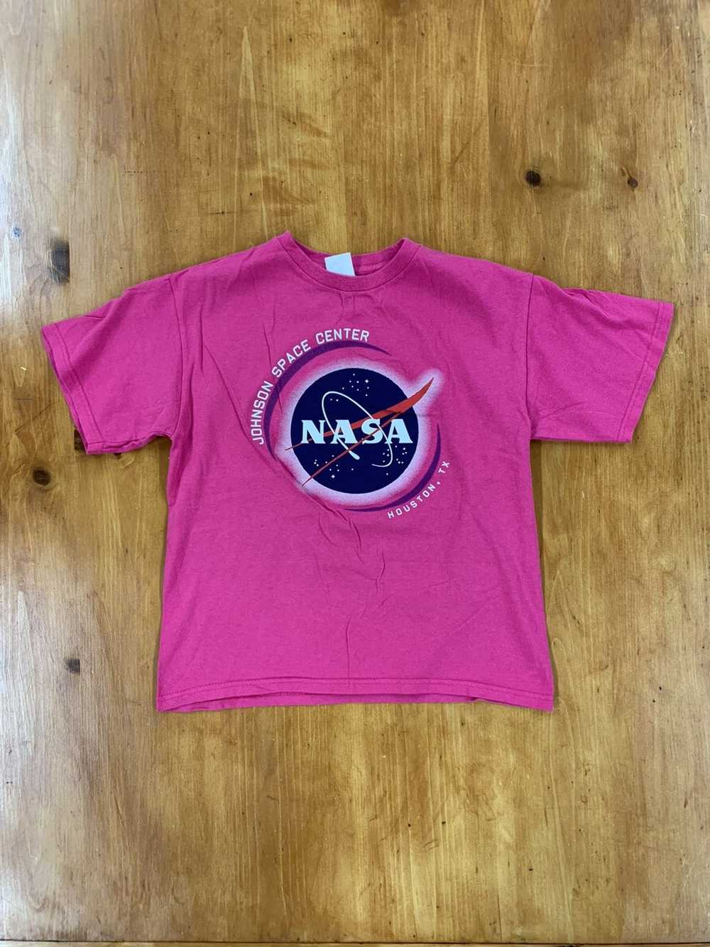 Vintage Vintage NASA Johnson Space Center T-Shirt - image 1
