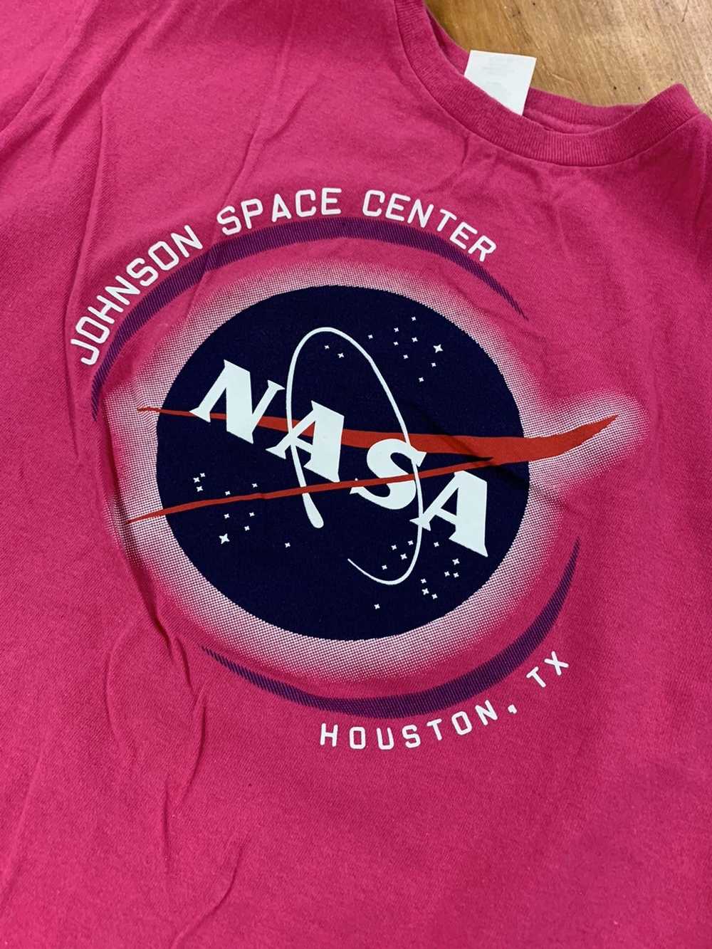 Vintage Vintage NASA Johnson Space Center T-Shirt - image 2