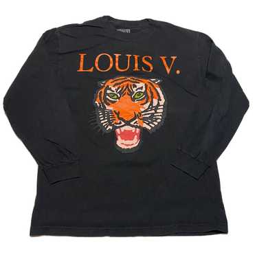 Undefeated Chinatown Market Long sleeve Louis V M… - image 1