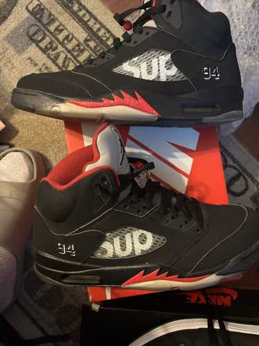 Jordan Brand × Supreme Air Jordan 5 Supreme