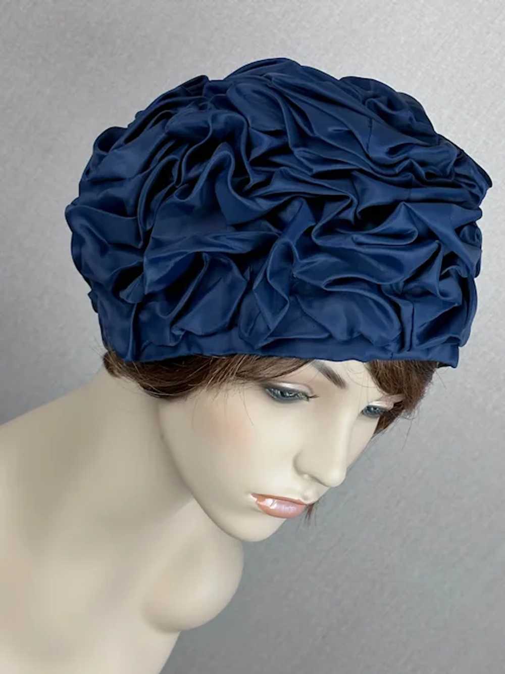 70s Navy Blue Ruched Turban, Sz L - image 4